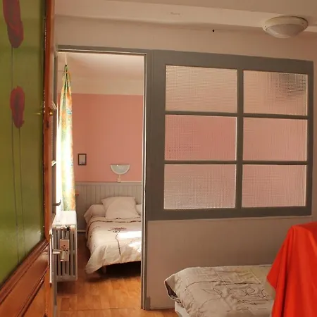 Le Logis Catalan - De Groupe Et Familial Bed & Breakfast
