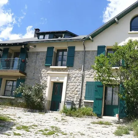 Le Logis Catalan - De Groupe Et Familial Guest house