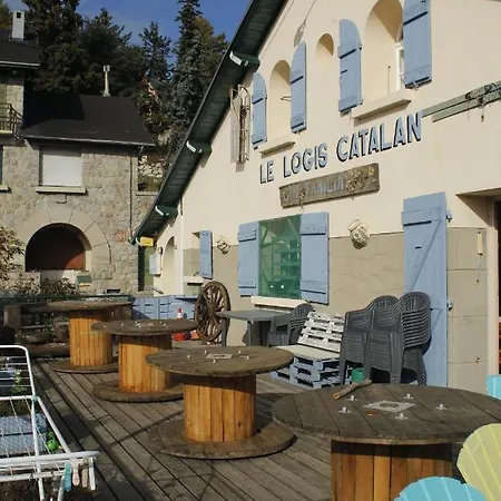 Le Logis Catalan - De Groupe Et Familial 2* Font Romeu