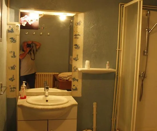 Hotel Le Logis Catalan - De Groupe Et Familial Font-Romeu-Odeillo-Via